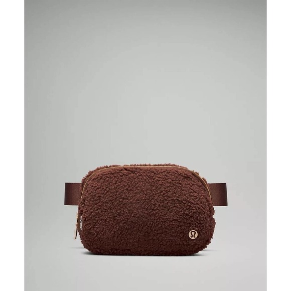 NWT Lululemon Everywhere Belt Bag 1L Fleece- Earth/Gold Brown recycled - Picture 2 of 6